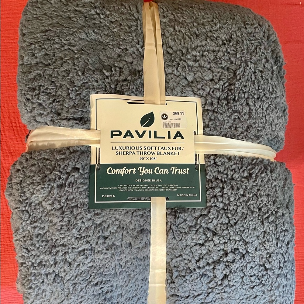 Luxurious Soft Faux Fur Sherpa Throw Blanket - Gray